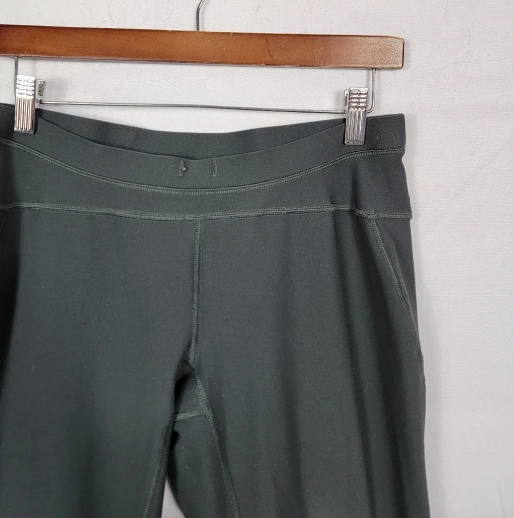 Women's Medium Nike Pants